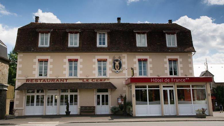 Logis Hotel De France Restaurant Grill Домфро Екстериор снимка